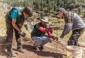 Volunteer Archaeology Archaeology volunteers work on an Inca & Wari dig site during their internship in Peru.