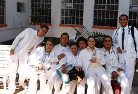 Volunteer Mexico A group of volunteers doing a Physiotherapy Elective in Mexico spend time at their placement hospital.