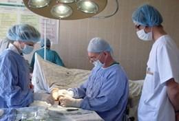 Volunteer Medicine & Healthcare A qualified doctor assists in the surgical department of a local hospital on his volunteer project in Romania.