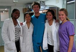 Volunteer Argentina A group of high school students gain medical work experience and learn Spanish together during an internship in Argentina.