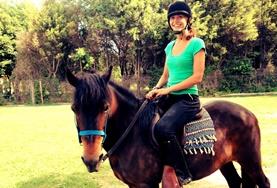 Volunteer Argentina An Equine Therapy volunteer practises riding one of the therapy horses at her Care placement in Argentina.